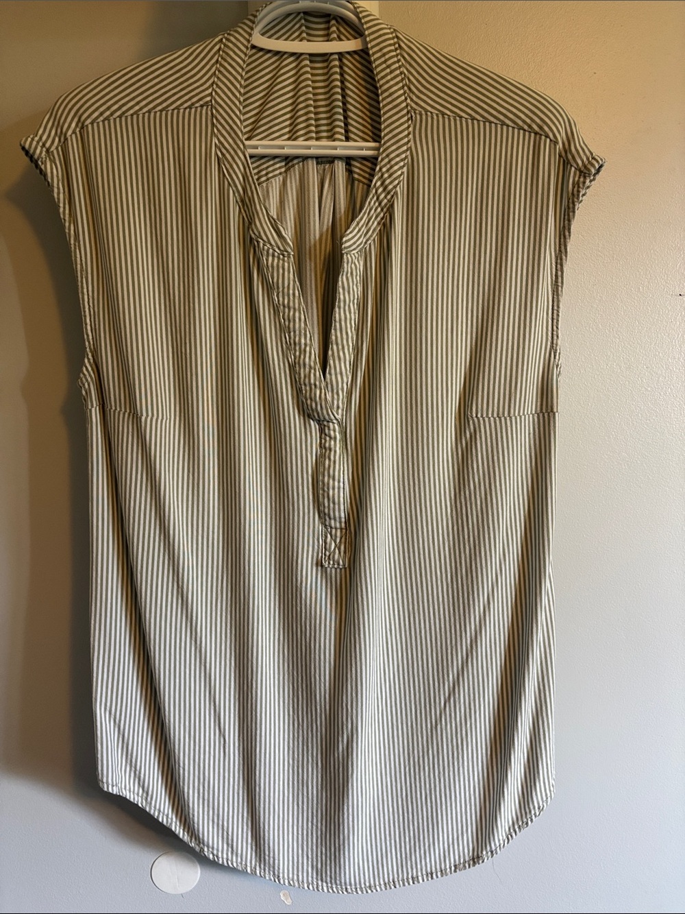 Ardene Cream & Gray Striped V-Neck Cap Sleeve Blouse